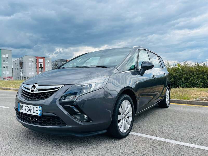 Opel Zafira 2.0cdti COSMO NOV
