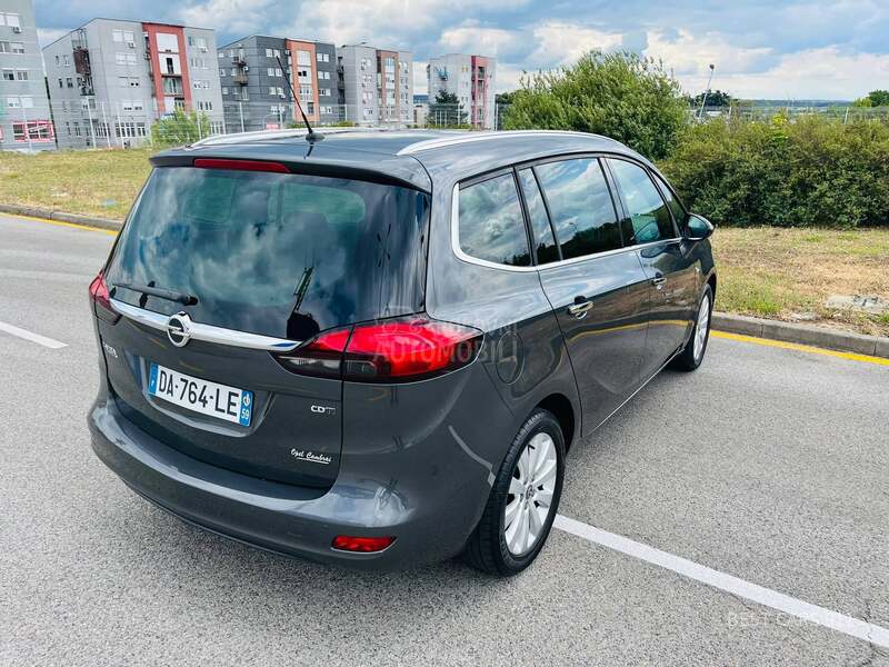 Opel Zafira 2.0cdti COSMO NOV