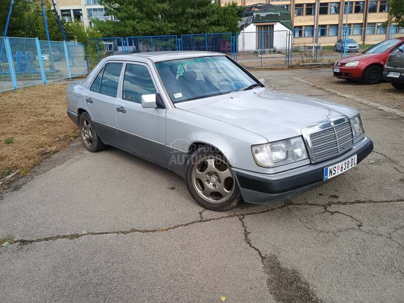Mercedes Benz E 124 230E