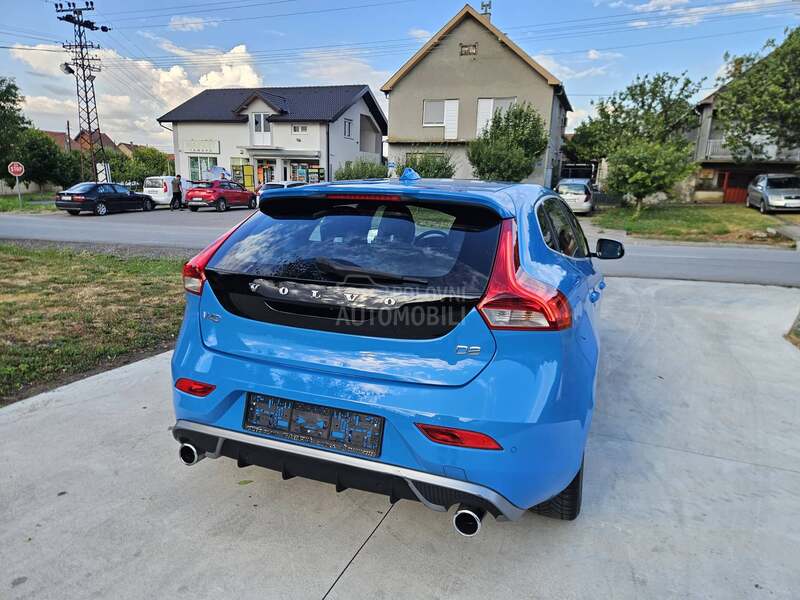Volvo V40 D2 R DESIGN