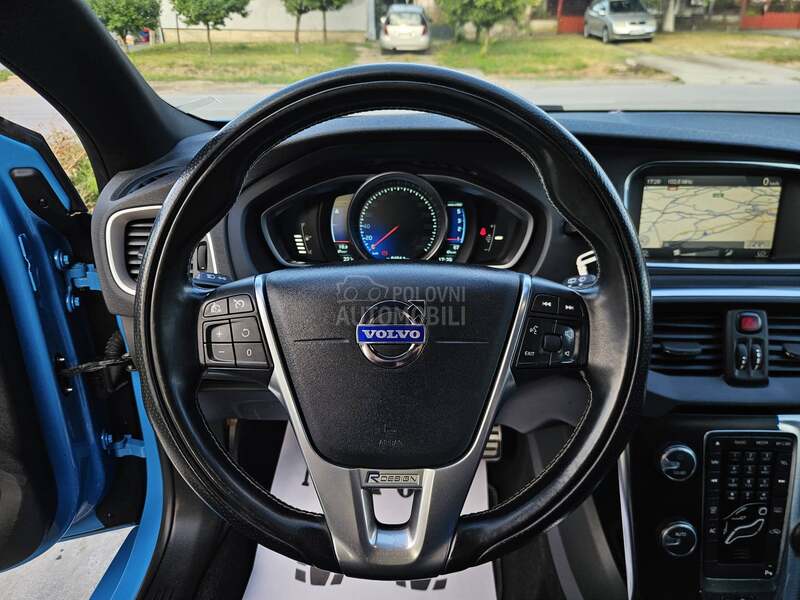 Volvo V40 D2 R DESIGN