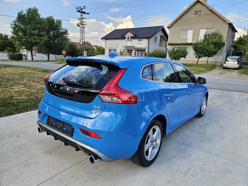 Volvo V40 D2 R DESIGN