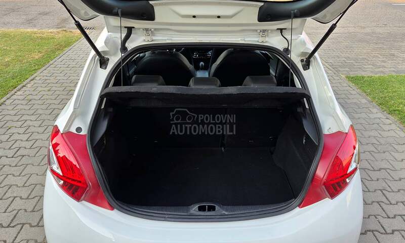 Peugeot 208 GT-Line/120.000km