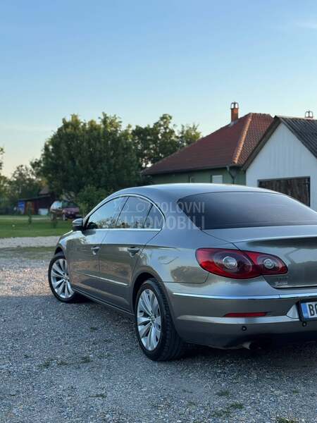 Volkswagen Passat CC 2.0 DSG