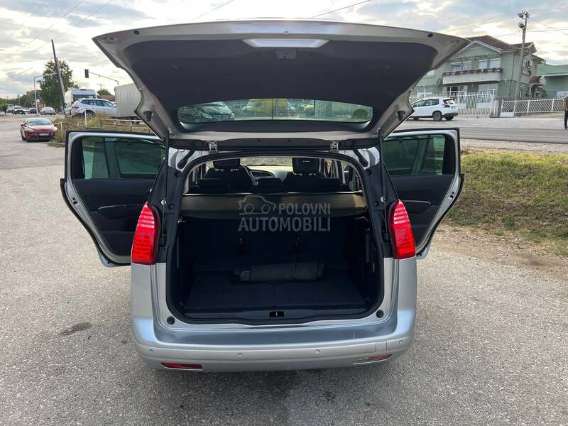 Peugeot 5008 1.6hdi