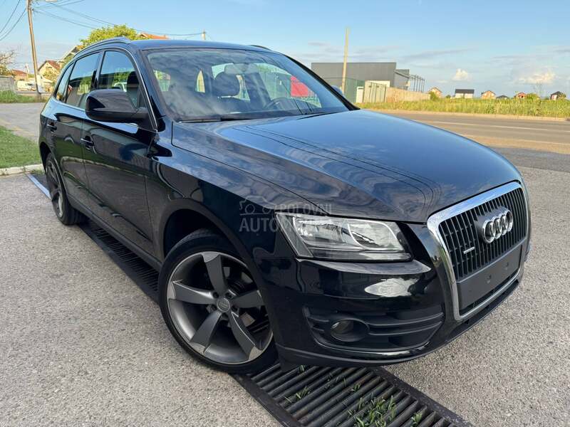 Audi Q5 2.0 tdi /QUATTRO/FUL