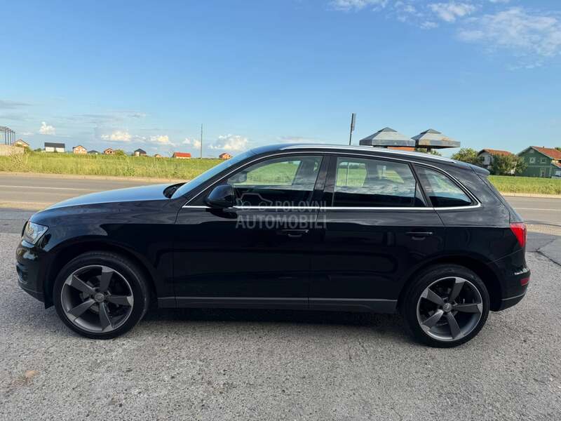 Audi Q5 2.0 tdi /QUATTRO/FUL