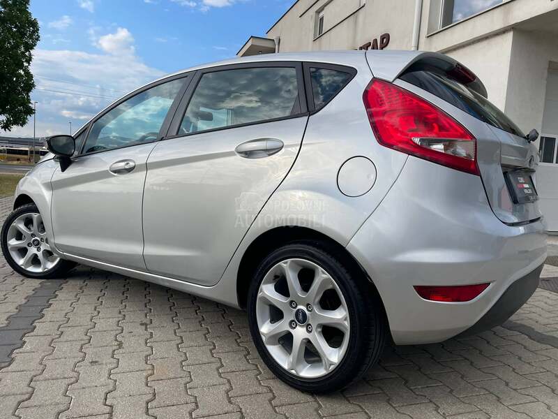 Ford Fiesta 1.2 2011 130.oook.m