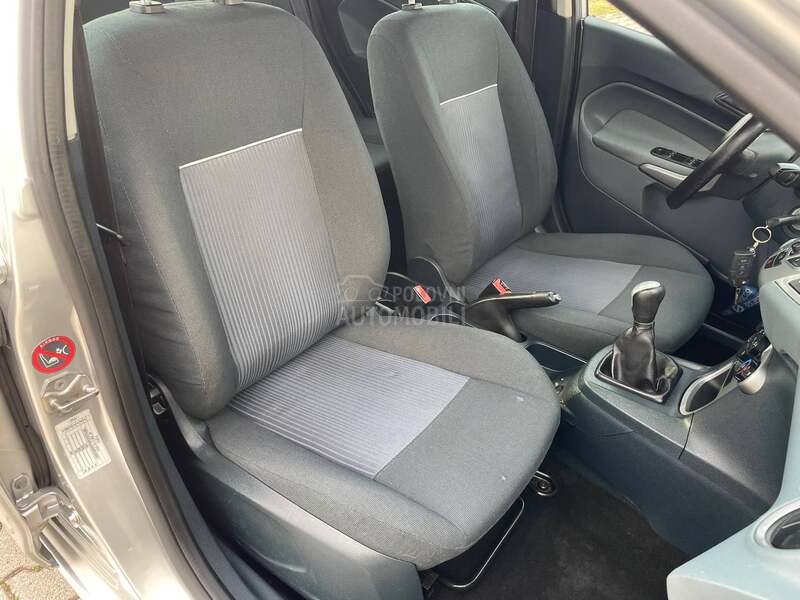 Ford Fiesta 1.2 2011 130.oook.m