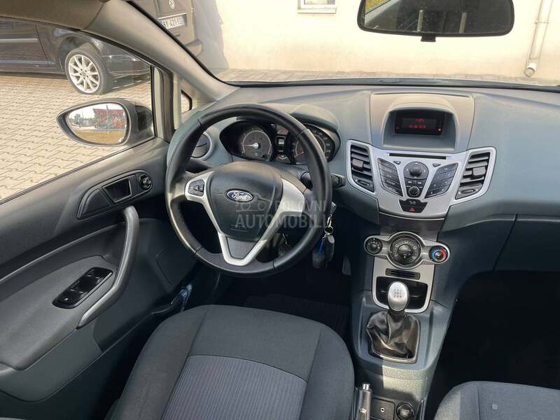 Ford Fiesta 1.2 2011 130.oook.m