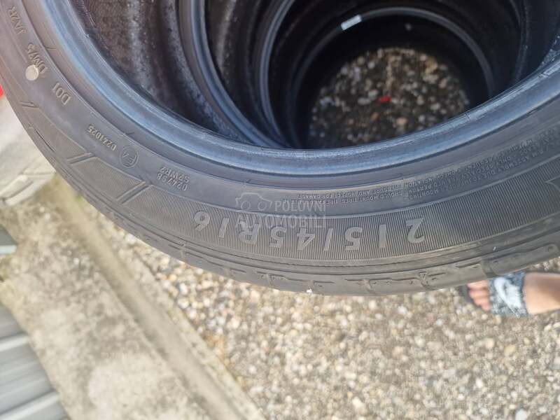 Dunlop 215/45 R16 Letnja