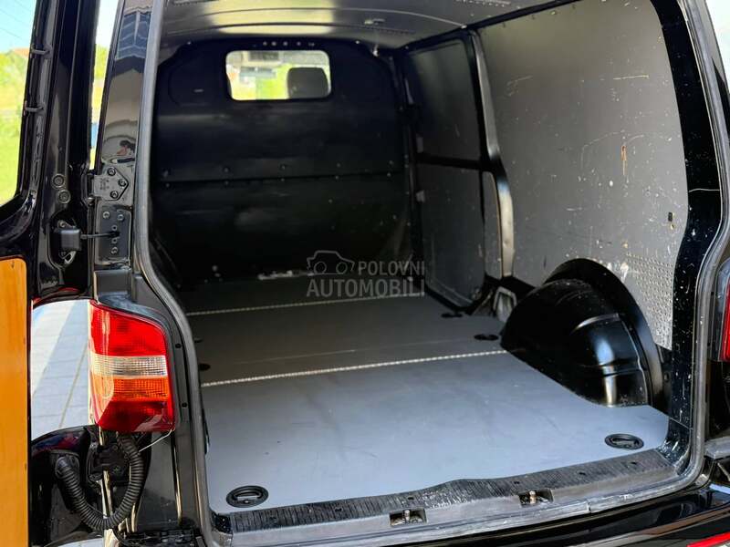 Volkswagen Transporter T5 2.5 TDI CH