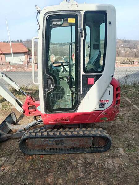Takeuchi tb 216