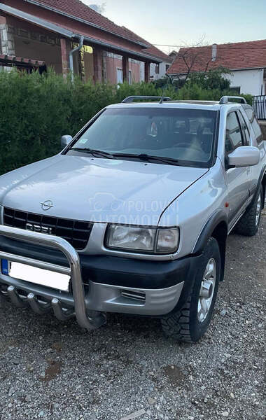 Opel Frontera 1
