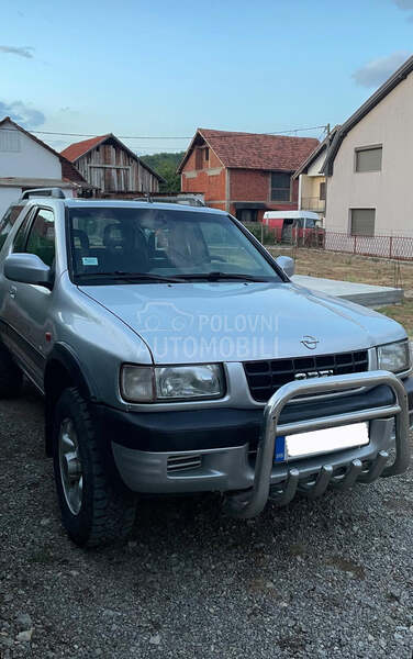 Opel Frontera 1