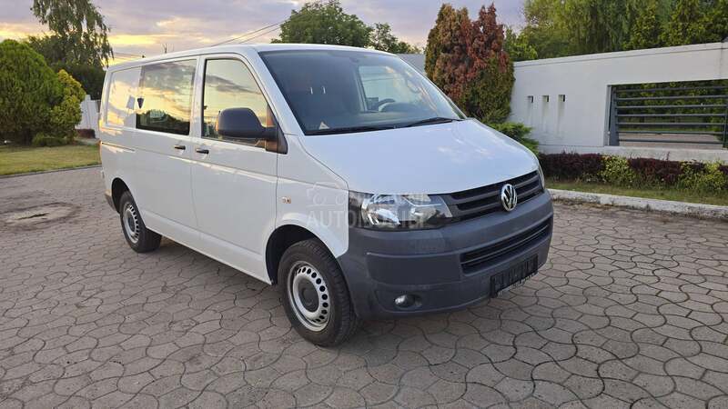 Volkswagen Transporter T5 2.0 TDI
