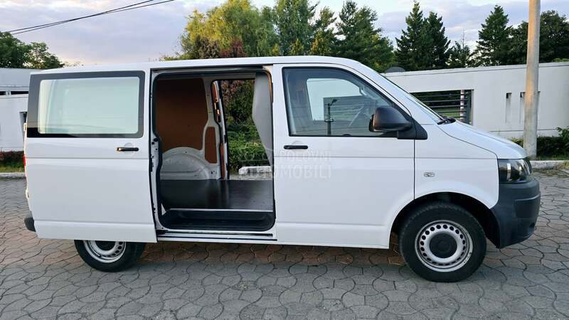 Volkswagen Transporter T5 2.0 TDI