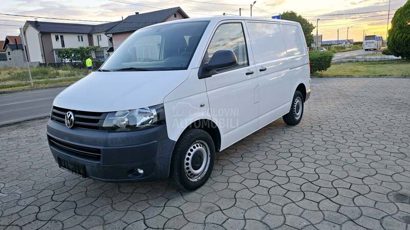 Volkswagen Transporter T5 2.0 TDI