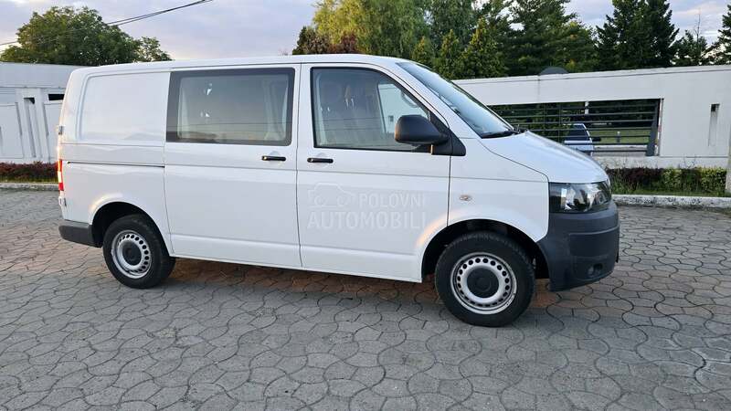 Volkswagen Transporter T5 2.0 TDI