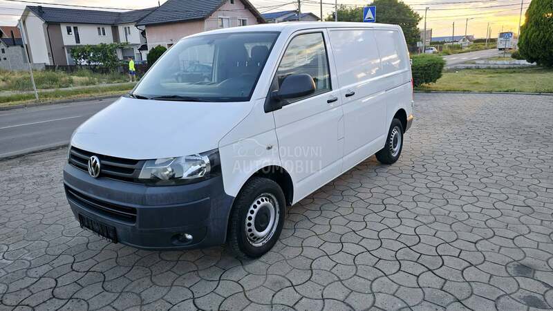 Volkswagen Transporter T5 2.0 TDI