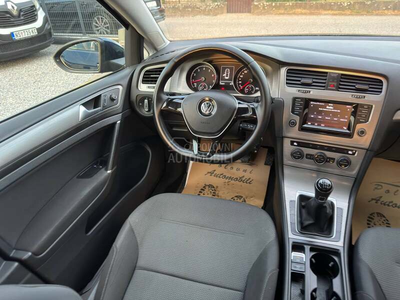 Volkswagen Golf 7 1.2TSI/NAV
