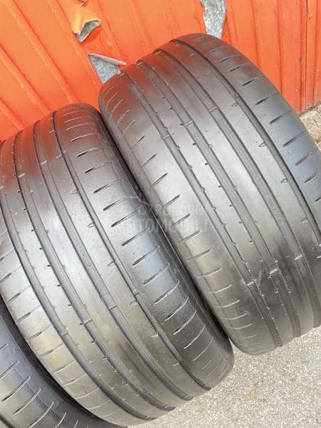 Dunlop 245/45 R18 Letnja