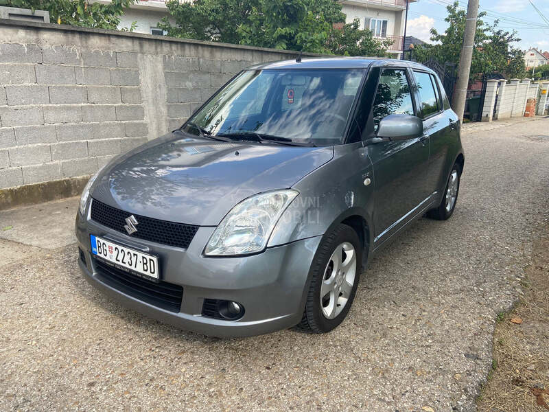 Suzuki Swift 