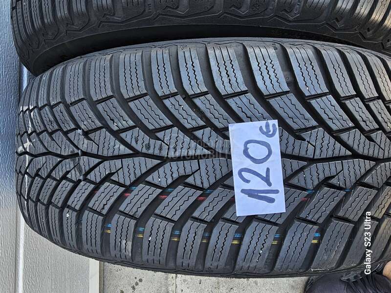 Continental 215/55 R16 Zimska