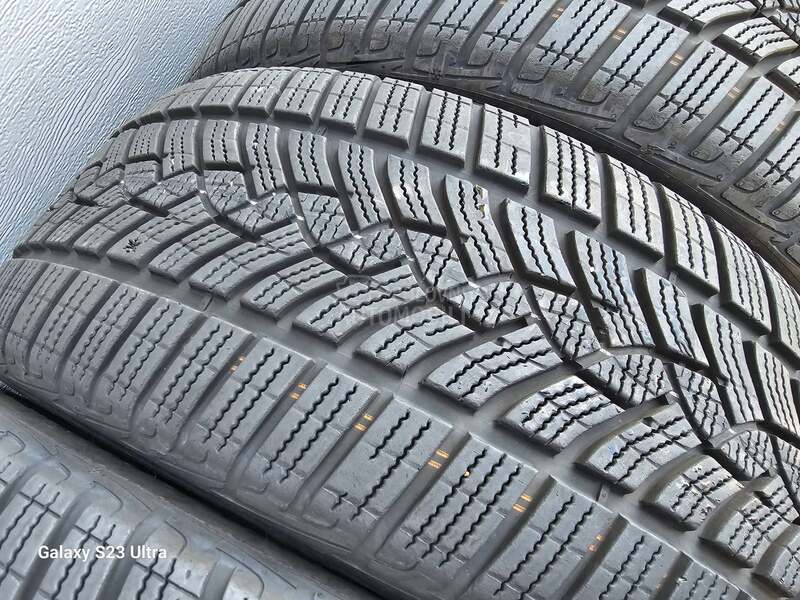 Goodyear 225/45 R18 Zimska