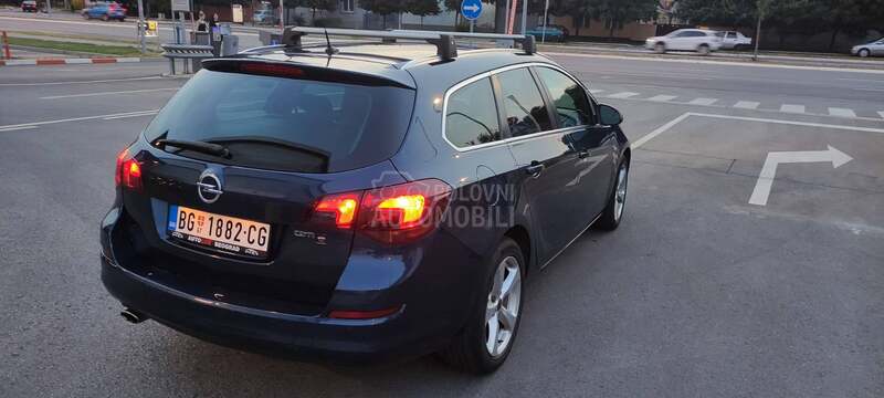 Opel Astra J 2.0 cdti