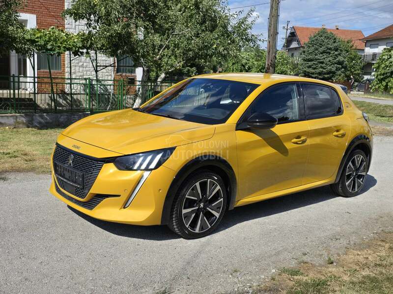 Peugeot 208 1.2 GT/AUT/LED