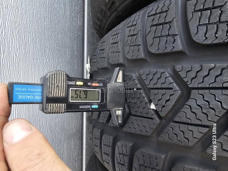 Pirelli 225/45 R18 Zimska