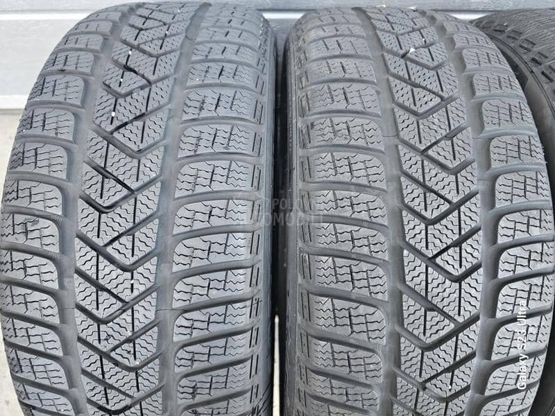 Pirelli 225/45 R18 Zimska