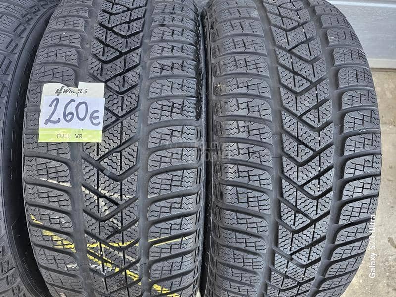 Pirelli 225/45 R18 Zimska