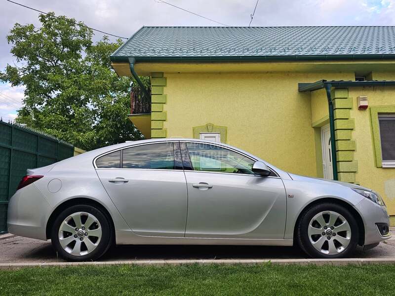 Opel Insignia 1.6 CDTI COSMO