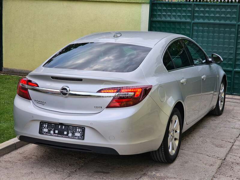 Opel Insignia 1.6 CDTI COSMO