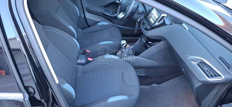 Peugeot 208 1.6 EHDI