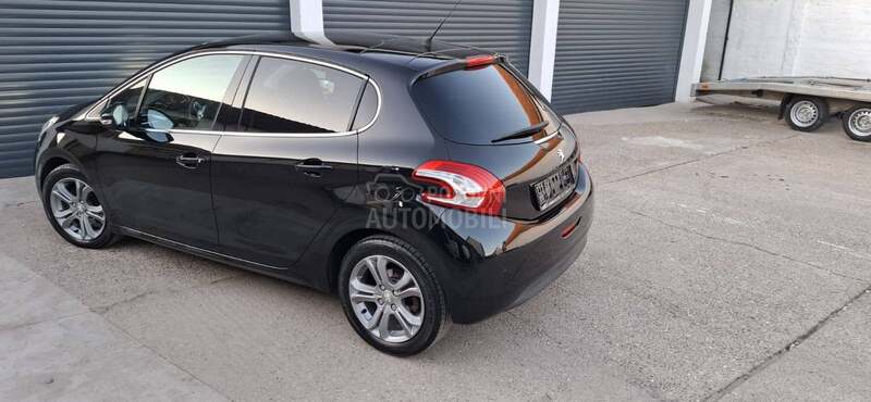 Peugeot 208 1.6 EHDI