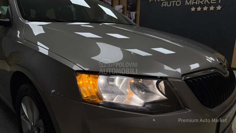 Škoda Octavia //1.6 TDI/N.AVI//FUL