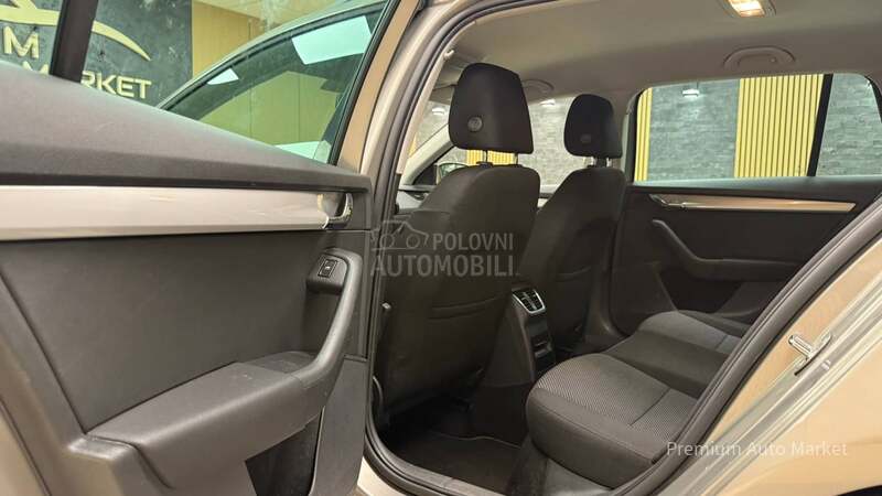 Škoda Octavia //1.6 TDI/N.AVI//FUL