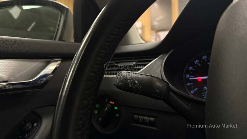 Škoda Octavia //1.6 TDI/N.AVI//FUL