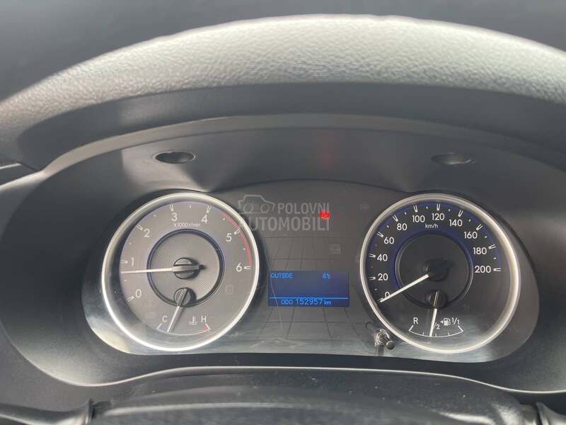 Toyota Hilux 2.4 D4D