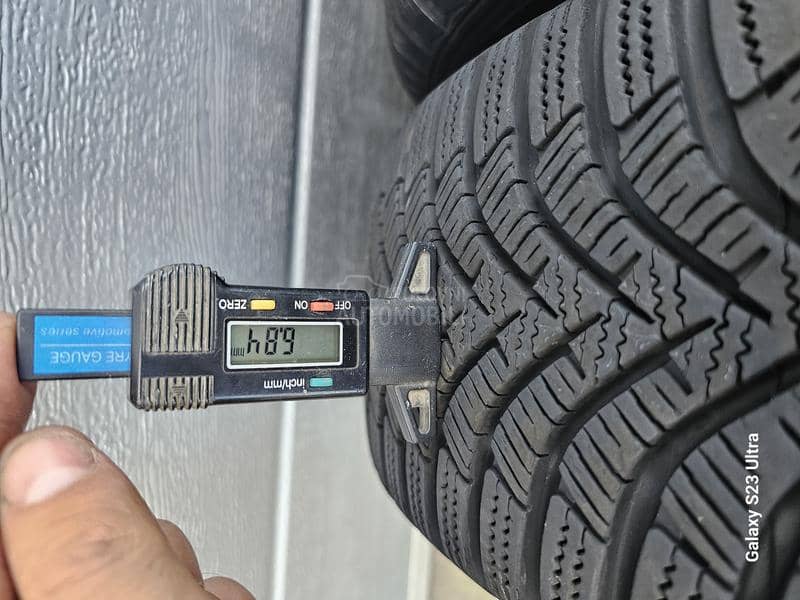 Hankook 195/65 R15 Zimska