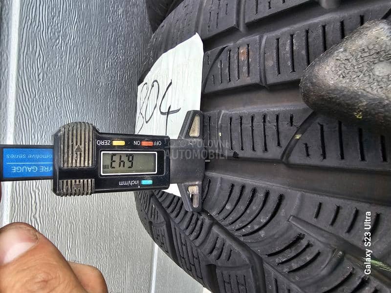 Pirelli 235/50 R19 Zimska