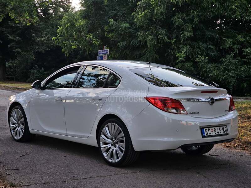 Opel Insignia 2.0 CDTI
