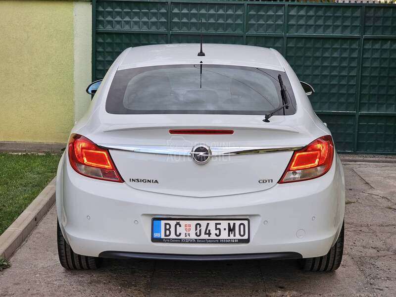 Opel Insignia 2.0 CDTI