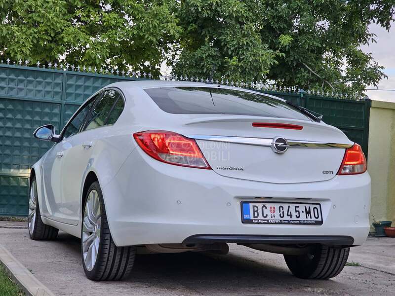 Opel Insignia 2.0 CDTI