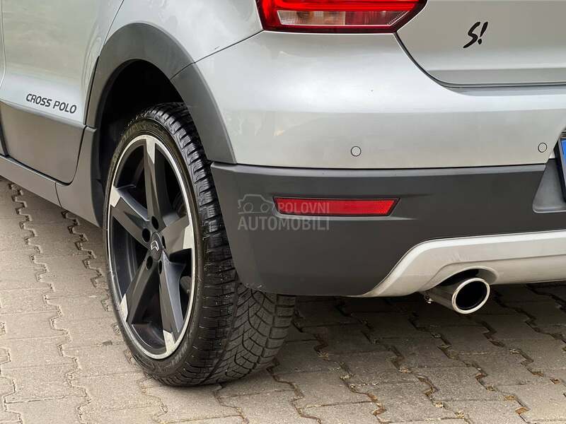 Volkswagen Cross Polo 1.6TDI 105