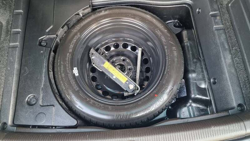Volkswagen Passat B7 2.0 TDI HIGHLINE