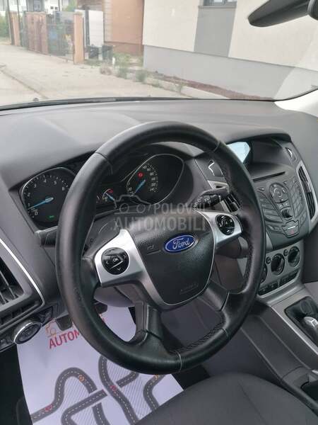 Ford Focus 1.0i TREND CH